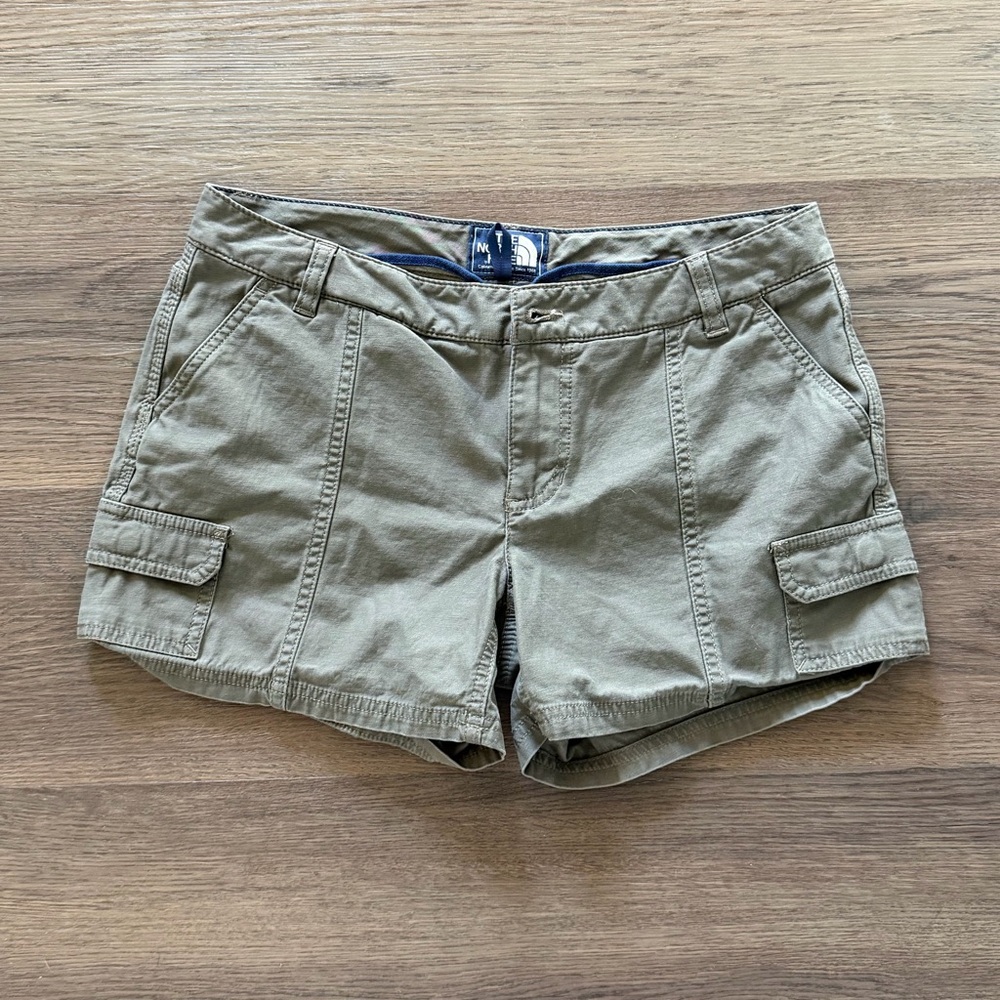 The North Face Womens Olive Green Cargo Hiking Shorts Size 6 Regular Utility